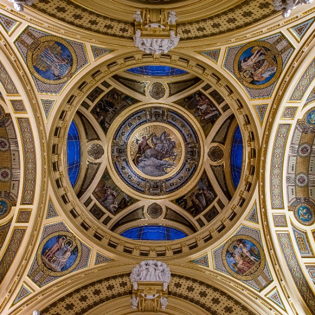 Plafond d'une cathédrale