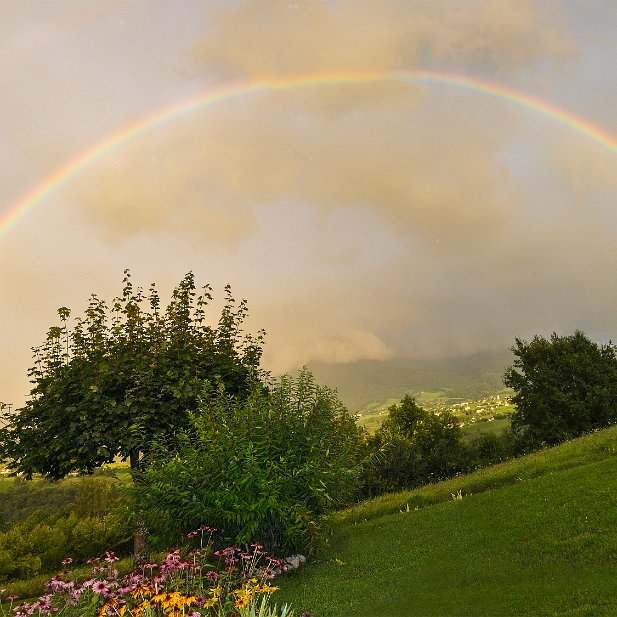 Arc sous la pluie