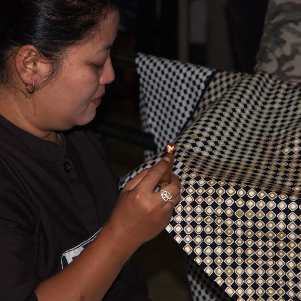 Borobudur - Batik - Marché oiseaux - Yogjakarta