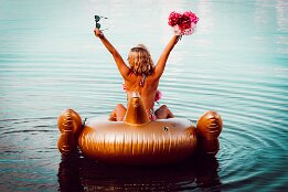 La victoire est à ceux qui ne baissent jamais les bras. null