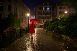 La dame en rouge null