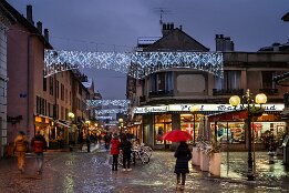 Le parapluie rouge null